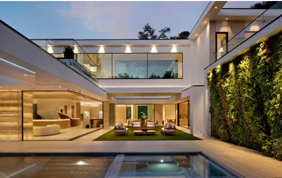 Stylish 4 Bedroom Home Near Venice Beach with Backyard BBQ