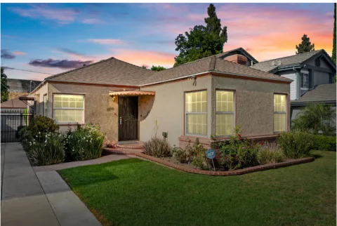 15235 La Maida St, Sherman Oaks, CA 91403